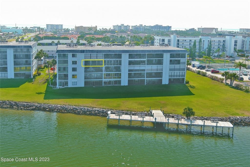 For Sale: $359,900 (2 beds, 2 baths, 1316 Square Feet)