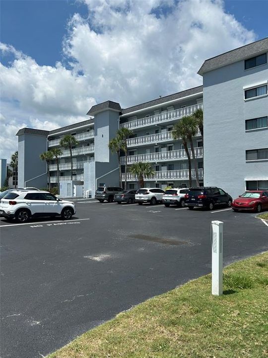 For Sale: $359,900 (2 beds, 2 baths, 1316 Square Feet)
