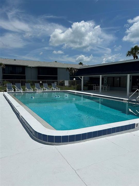 For Sale: $359,900 (2 beds, 2 baths, 1316 Square Feet)