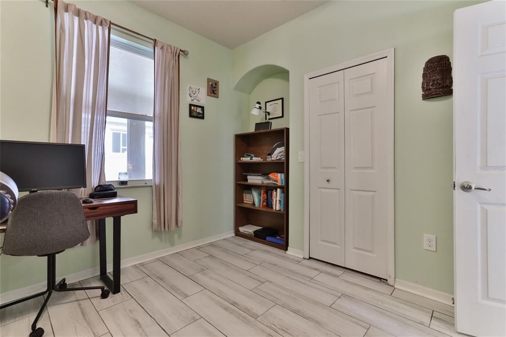 For Rent: $2,750 (4 beds, 2 baths, 2009 Square Feet)