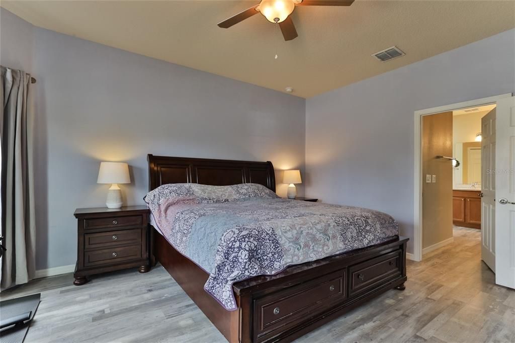 For Rent: $2,750 (4 beds, 2 baths, 2009 Square Feet)