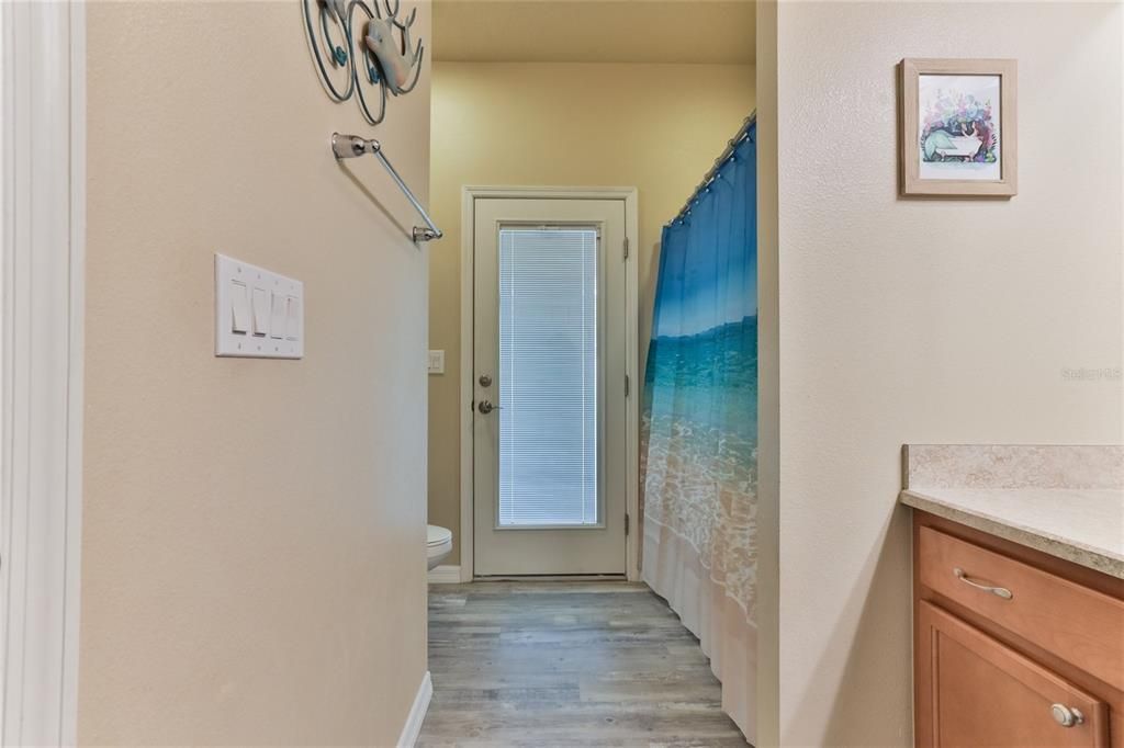 For Rent: $2,750 (4 beds, 2 baths, 2009 Square Feet)