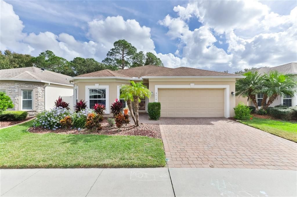 For Rent: $2,750 (4 beds, 2 baths, 2009 Square Feet)