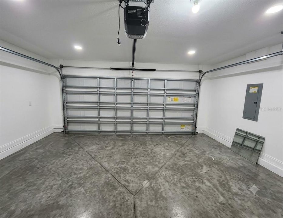 For Sale: $276,000 (3 beds, 2 baths, 1720 Square Feet)