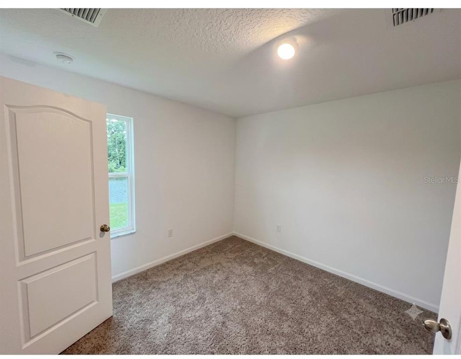 For Sale: $276,000 (3 beds, 2 baths, 1720 Square Feet)