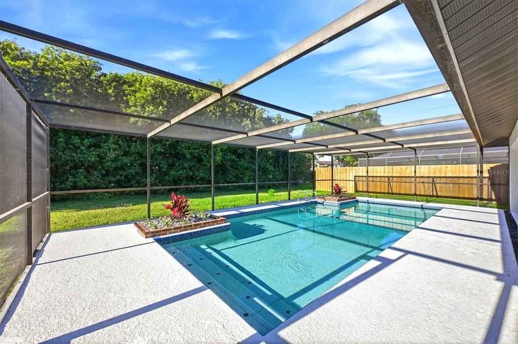 En Venta: $699,900 (3 camas, 2 baños, 2307 Pies cuadrados)