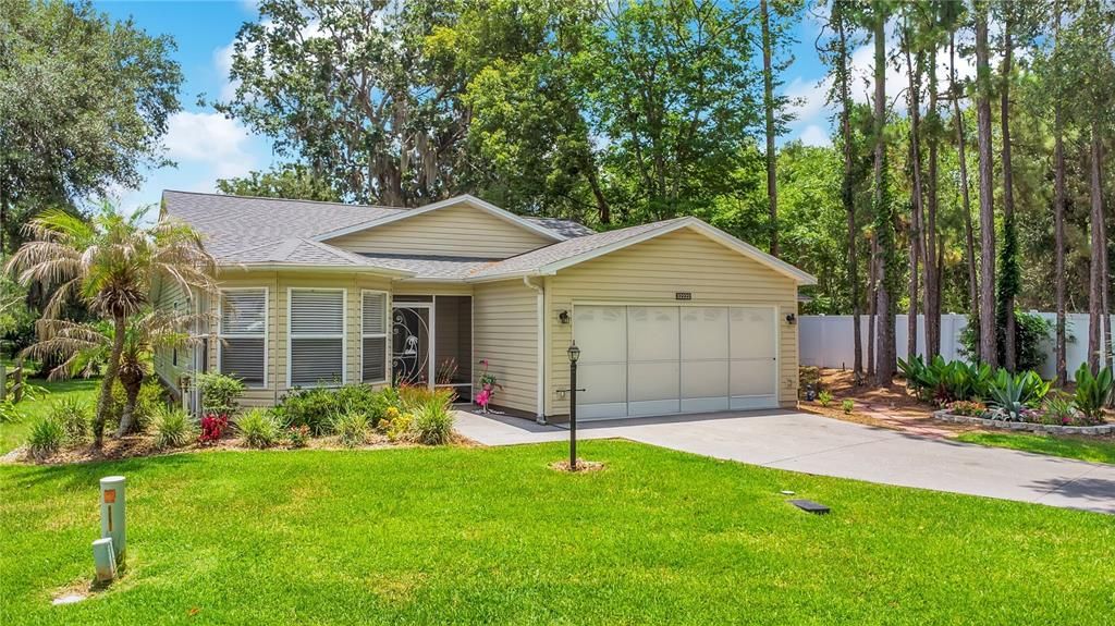 For Sale: $289,000 (2 beds, 2 baths, 1725 Square Feet)