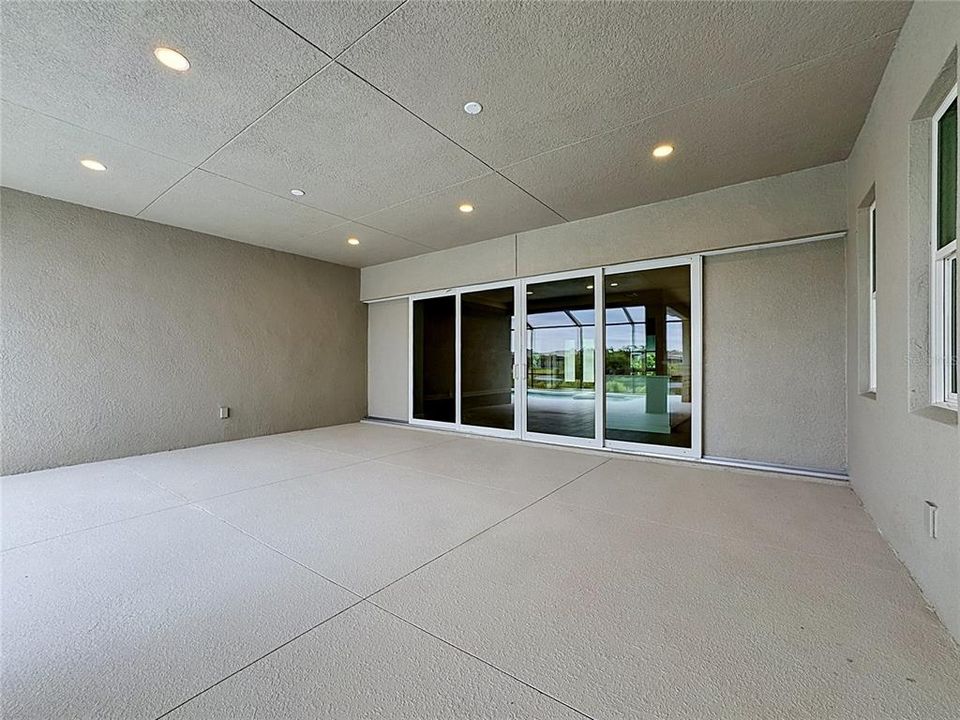En Venta: $1,293,900 (4 camas, 4 baños, 3291 Pies cuadrados)