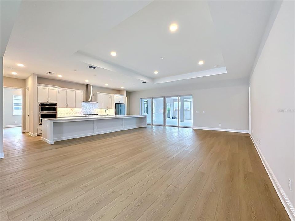 En Venta: $1,293,900 (4 camas, 4 baños, 3291 Pies cuadrados)
