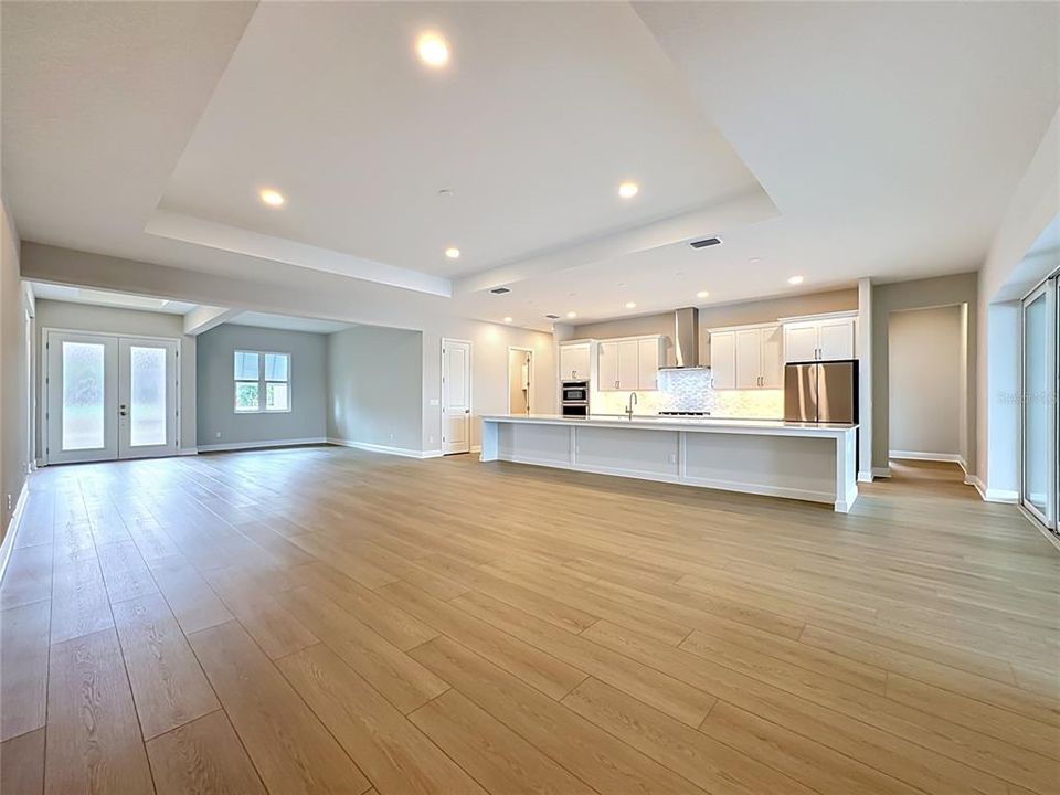 En Venta: $1,293,900 (4 camas, 4 baños, 3291 Pies cuadrados)