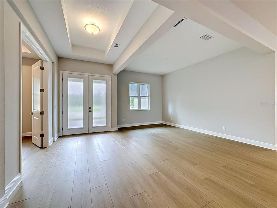 En Venta: $1,293,900 (4 camas, 4 baños, 3291 Pies cuadrados)
