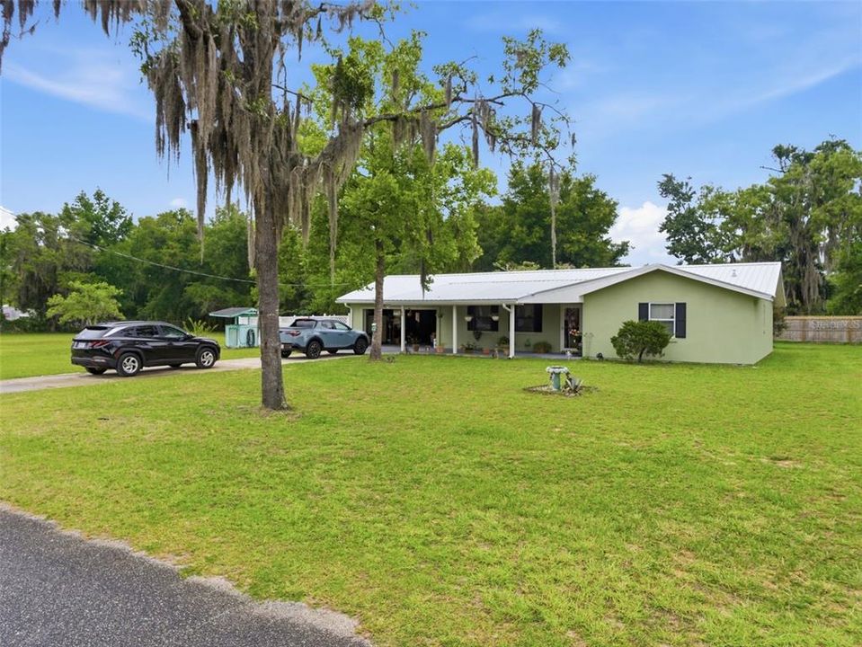 For Sale: $249,900 (3 beds, 2 baths, 1732 Square Feet)