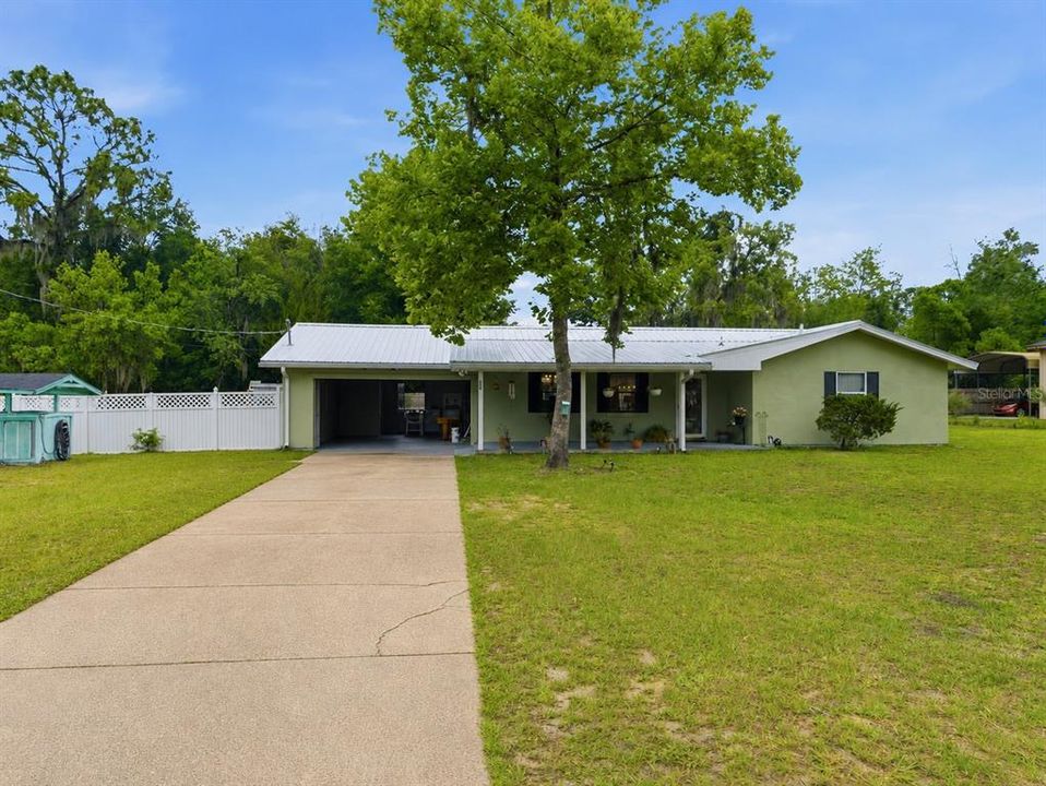 For Sale: $249,900 (3 beds, 2 baths, 1732 Square Feet)
