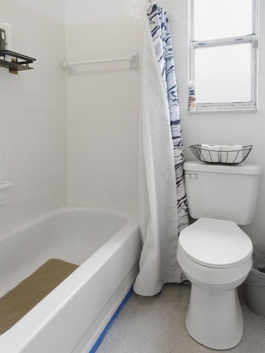 For Sale: $249,900 (3 beds, 2 baths, 1732 Square Feet)
