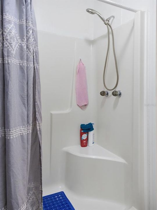 For Sale: $249,900 (3 beds, 2 baths, 1732 Square Feet)