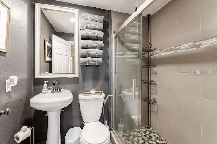 На продажу: $465,000 (3 спален, 2 ванн, 1147 Квадратных фут)
