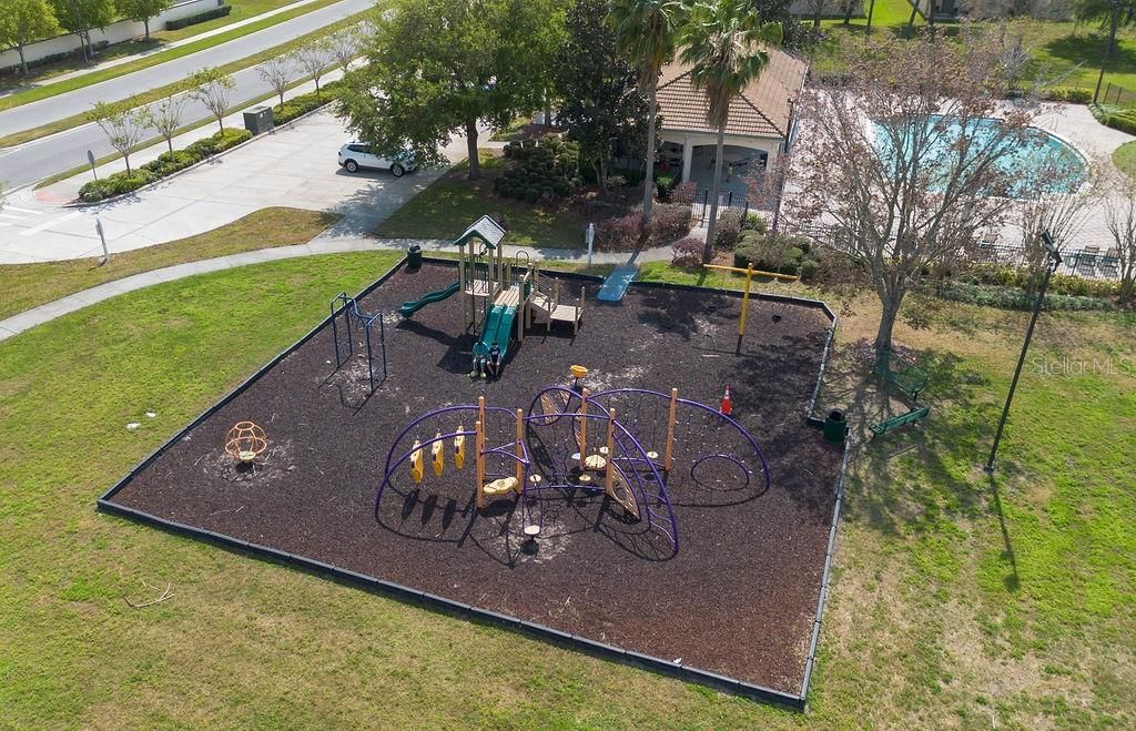 For Rent: $2,350 (3 beds, 2 baths, 1838 Square Feet)