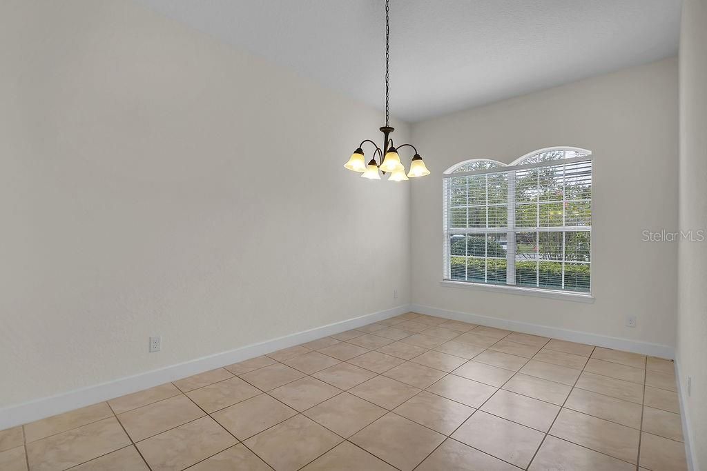 For Rent: $2,350 (3 beds, 2 baths, 1838 Square Feet)