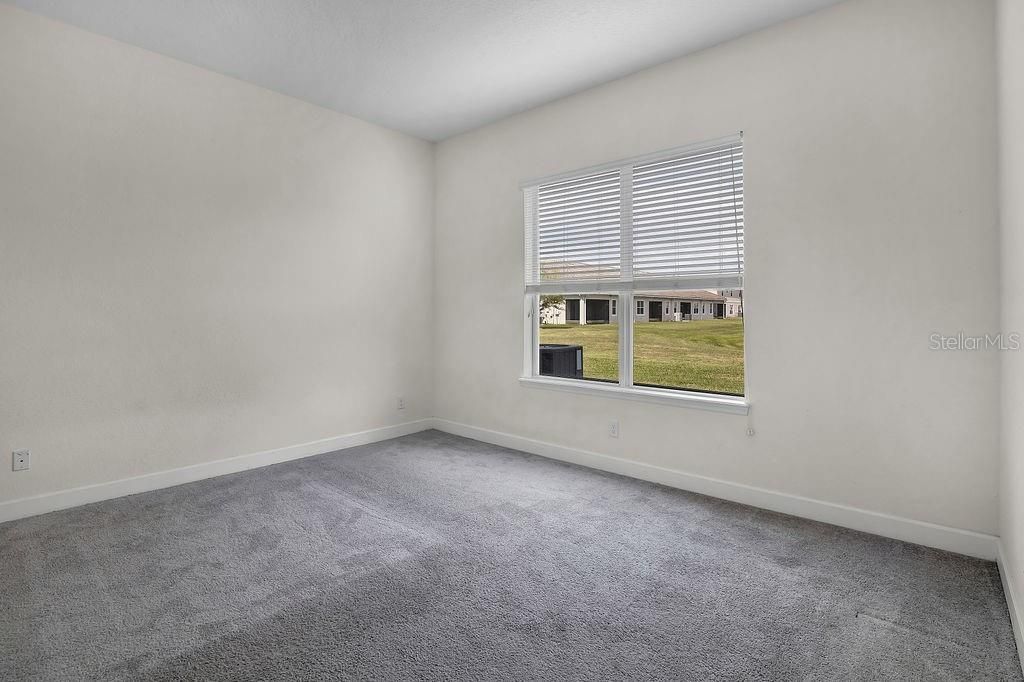 For Rent: $2,350 (3 beds, 2 baths, 1838 Square Feet)