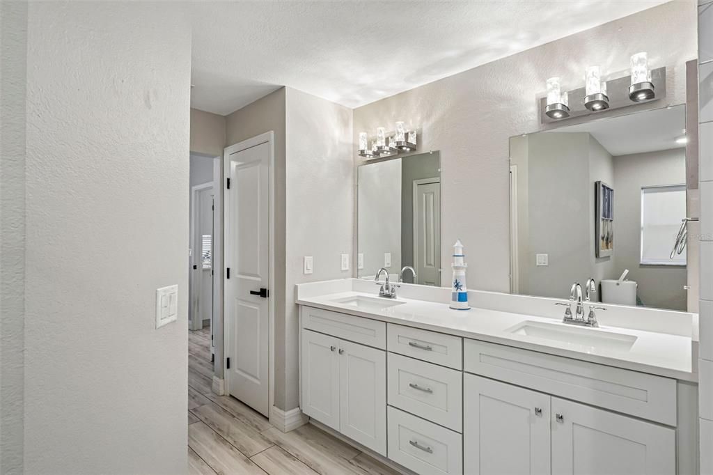 For Sale: $850,000 (3 beds, 3 baths, 2144 Square Feet)