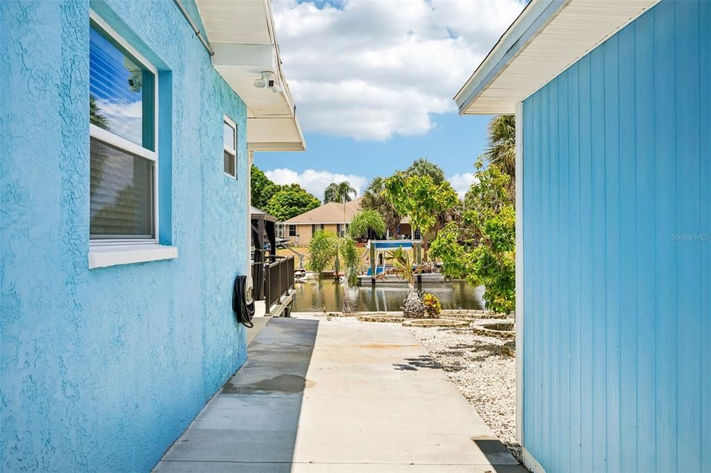 For Sale: $850,000 (3 beds, 3 baths, 2144 Square Feet)
