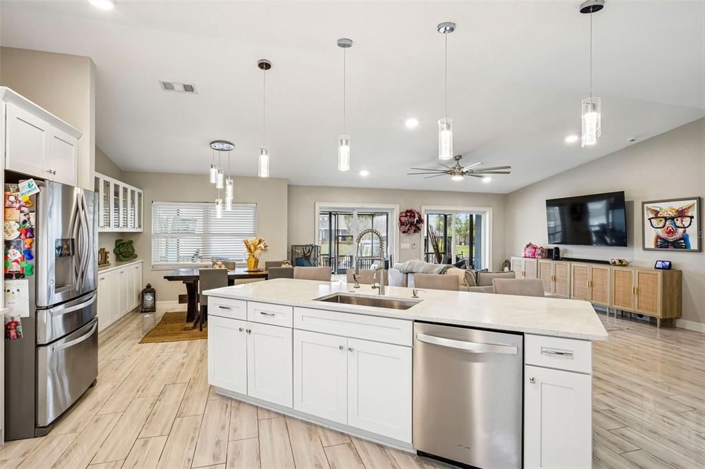For Sale: $850,000 (3 beds, 3 baths, 2144 Square Feet)