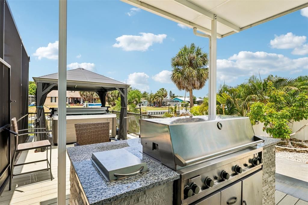 For Sale: $850,000 (3 beds, 3 baths, 2144 Square Feet)
