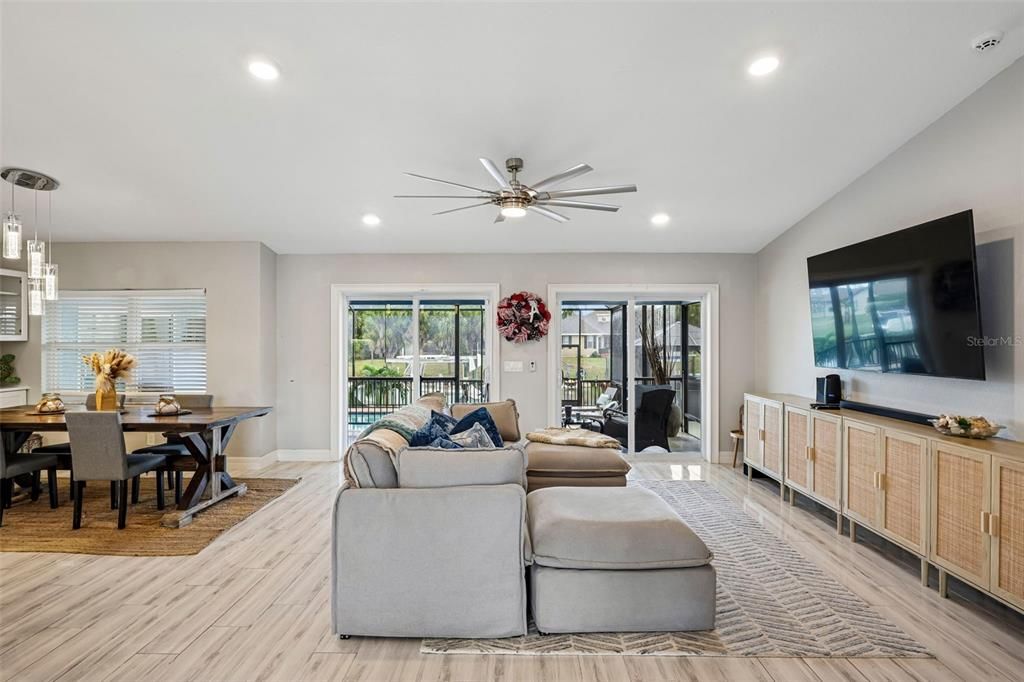 For Sale: $850,000 (3 beds, 3 baths, 2144 Square Feet)