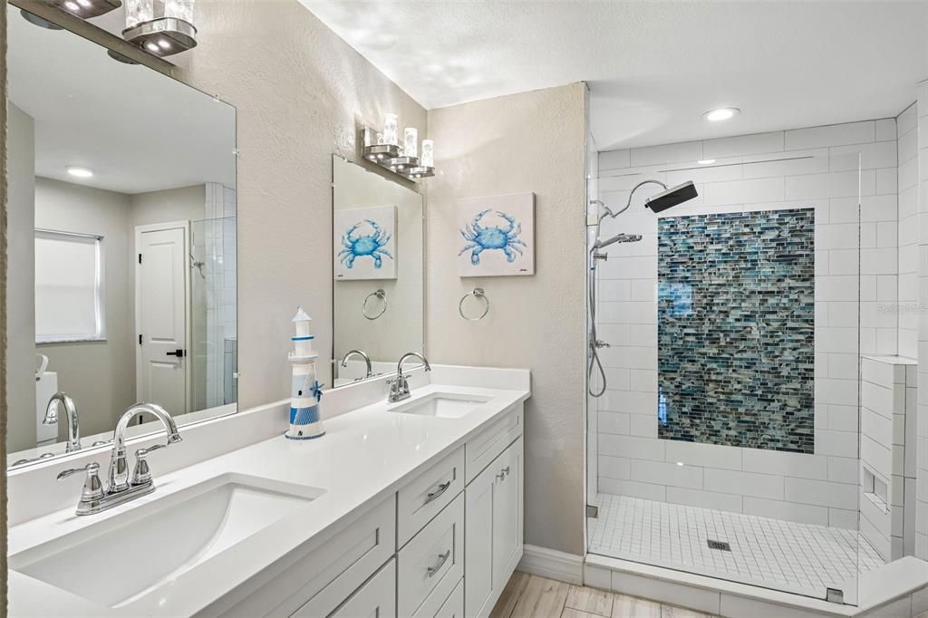 For Sale: $850,000 (3 beds, 3 baths, 2144 Square Feet)