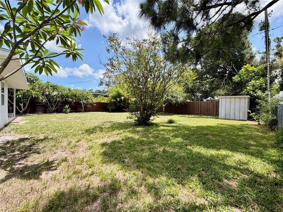 For Rent: $2,300 (2 beds, 1 baths, 1024 Square Feet)