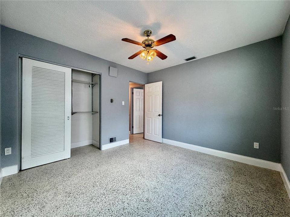 For Rent: $2,300 (2 beds, 1 baths, 1024 Square Feet)