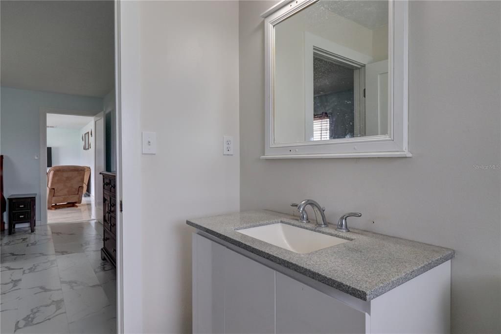 For Sale: $379,900 (3 beds, 3 baths, 1584 Square Feet)