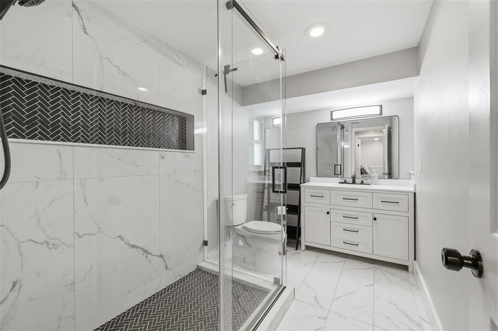 For Sale: $545,000 (3 beds, 2 baths, 1556 Square Feet)