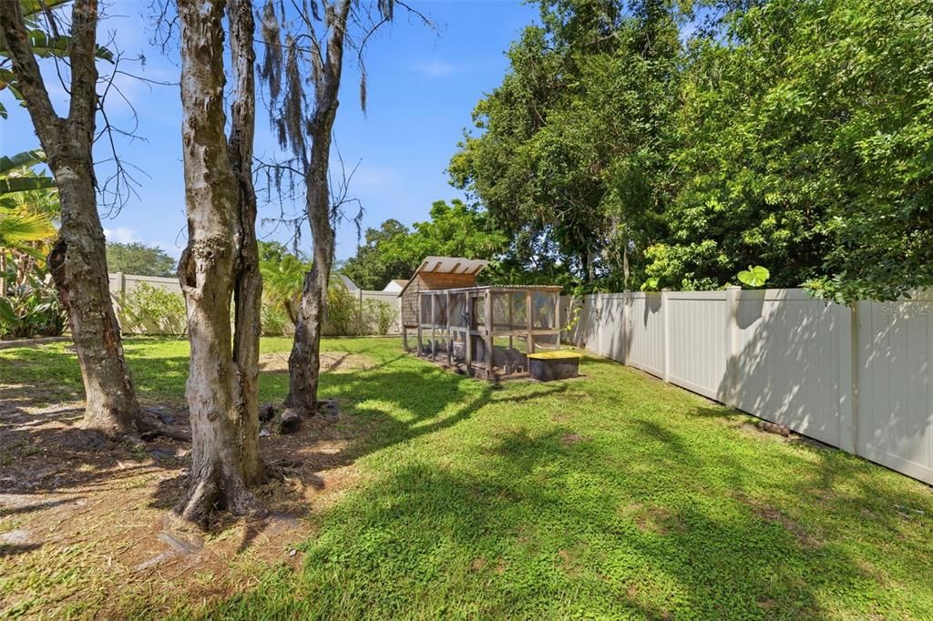 For Sale: $545,000 (3 beds, 2 baths, 1556 Square Feet)