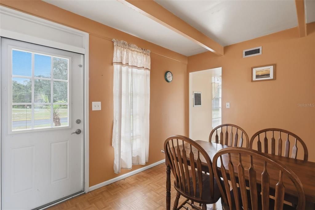 For Sale: $85,000 (1 beds, 1 baths, 648 Square Feet)
