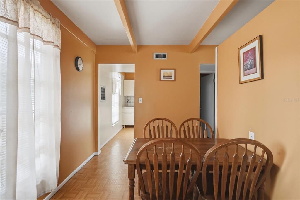 For Sale: $85,000 (1 beds, 1 baths, 648 Square Feet)