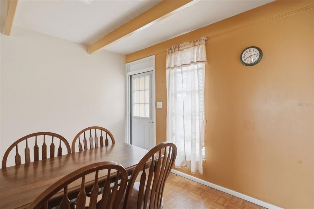 For Sale: $85,000 (1 beds, 1 baths, 648 Square Feet)