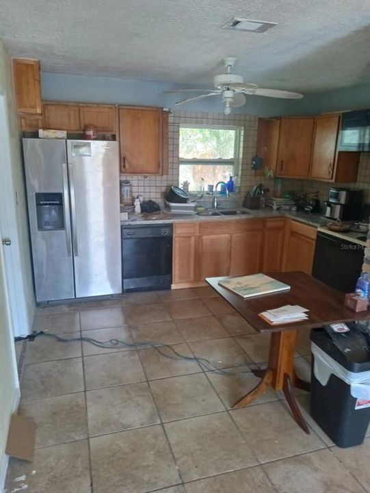 For Sale: $465,000 (4 beds, 2 baths, 1100 Square Feet)