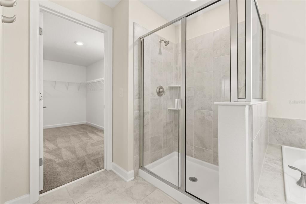 En Venta: $599,999 (4 camas, 2 baños, 2949 Pies cuadrados)