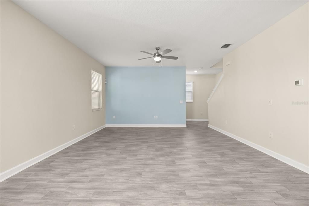 En Venta: $599,999 (4 camas, 2 baños, 2949 Pies cuadrados)