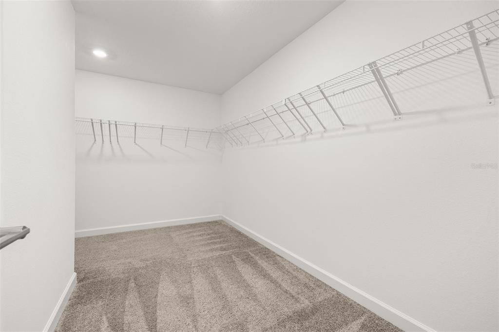 En Venta: $599,999 (4 camas, 2 baños, 2949 Pies cuadrados)