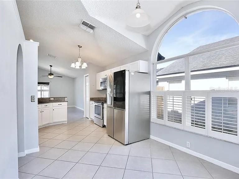 For Sale: $525,000 (3 beds, 2 baths, 1683 Square Feet)