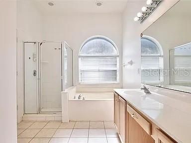 For Sale: $525,000 (3 beds, 2 baths, 1683 Square Feet)