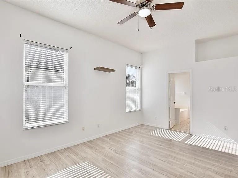 For Sale: $525,000 (3 beds, 2 baths, 1683 Square Feet)