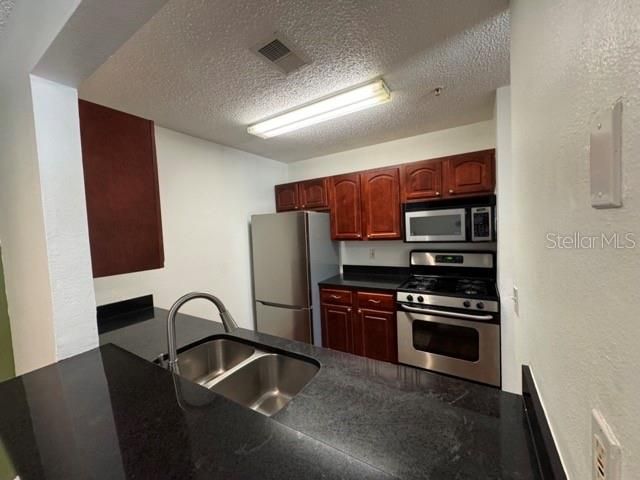 В аренду: $1,550 (1 спален, 1 ванн, 830 Квадратных фут)