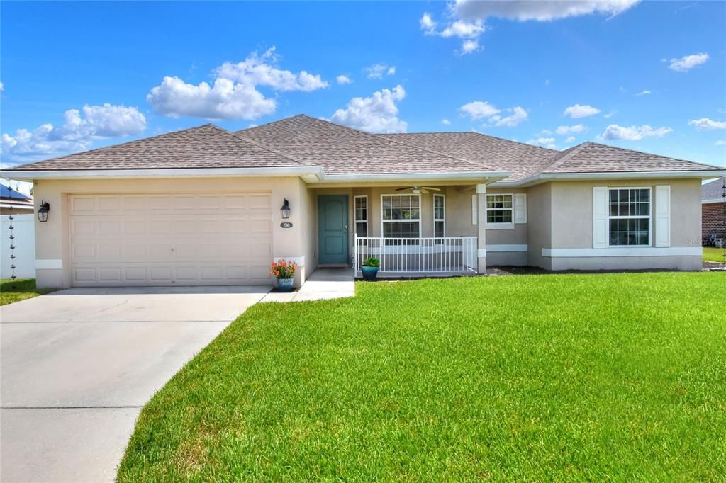 For Sale: $325,000 (3 beds, 2 baths, 1451 Square Feet)
