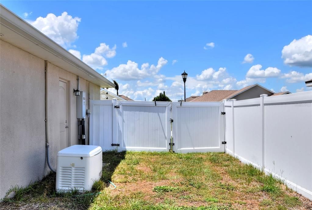 For Sale: $325,000 (3 beds, 2 baths, 1451 Square Feet)