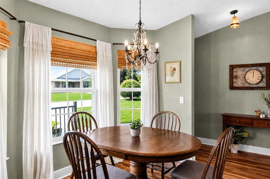 For Sale: $325,000 (3 beds, 2 baths, 1451 Square Feet)