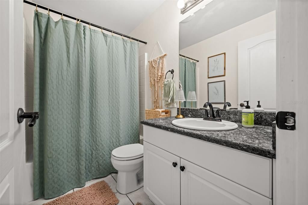 For Sale: $285,000 (3 beds, 2 baths, 1311 Square Feet)