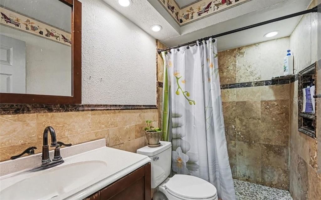 For Sale: $229,000 (4 beds, 2 baths, 1456 Square Feet)